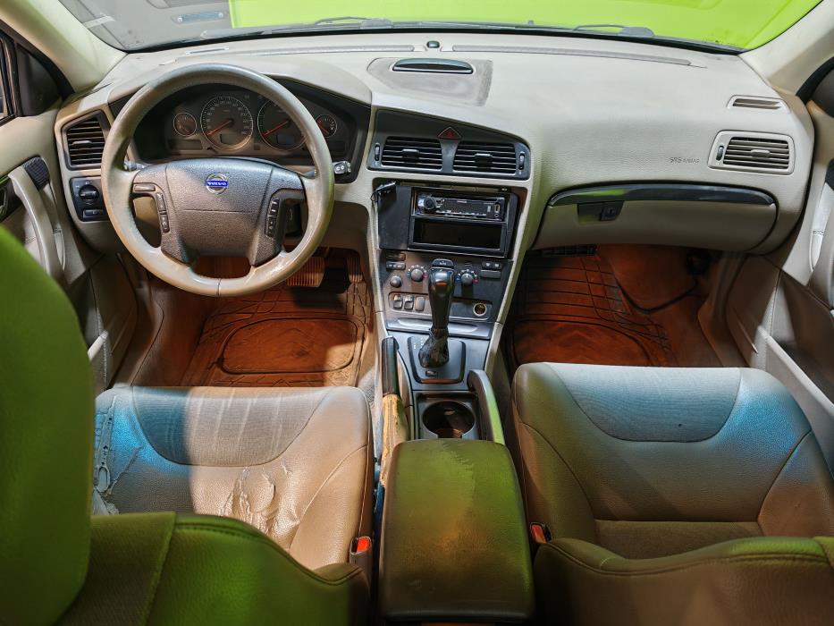 Volvo XC70 2004