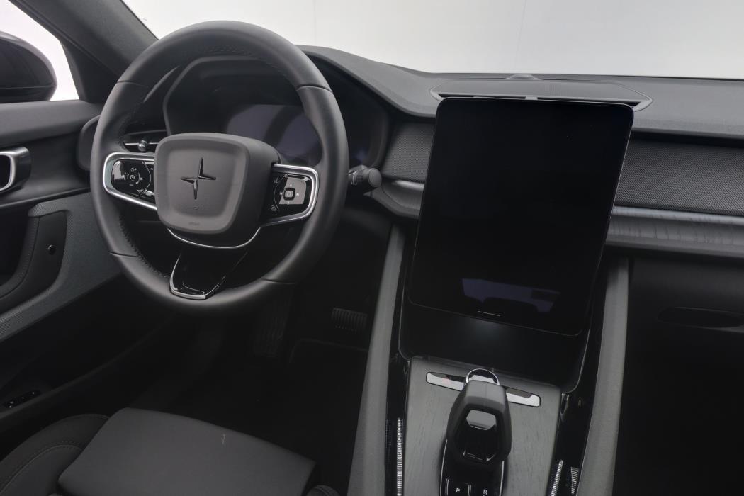 Polestar 2 2025