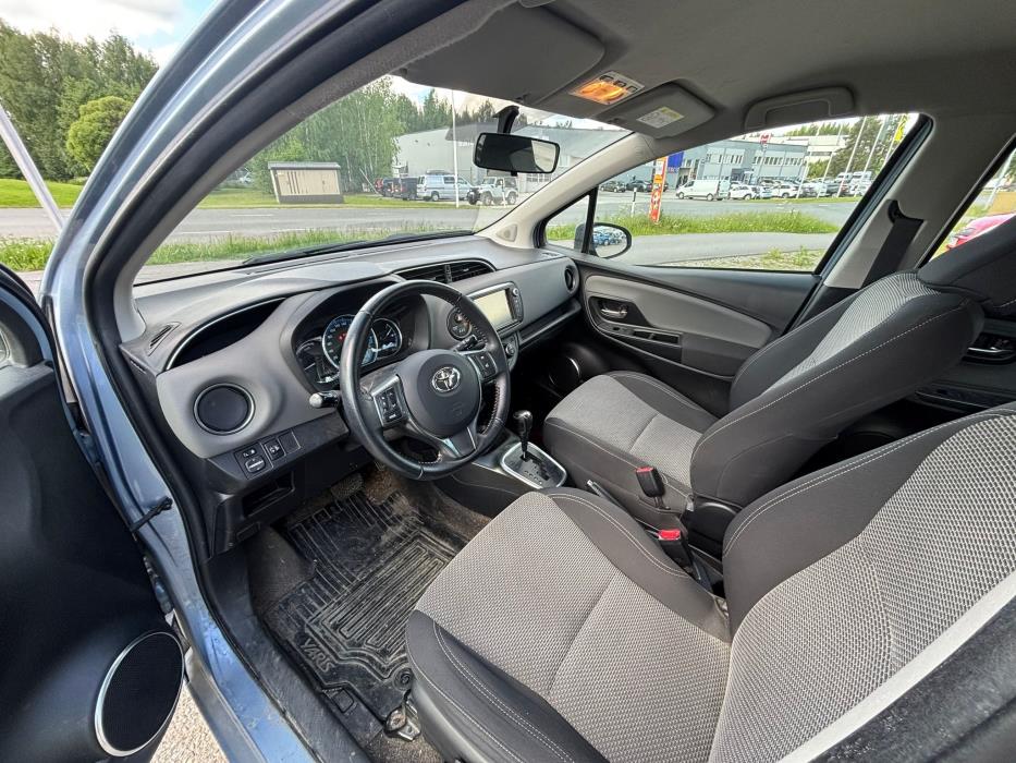 Toyota Yaris 2016