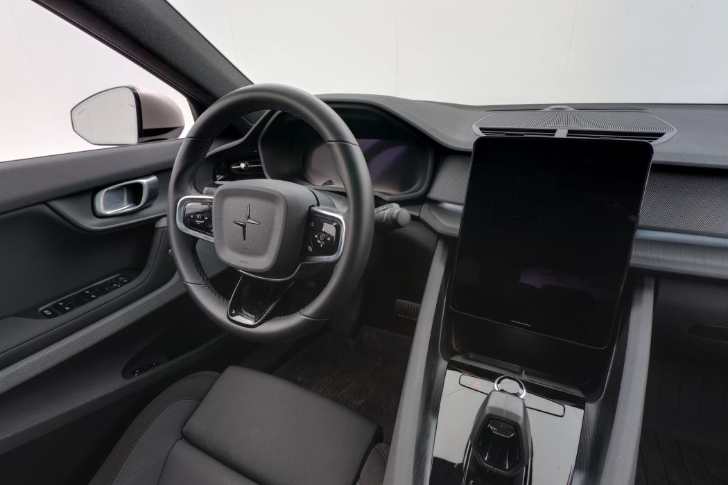 Polestar 2 2024