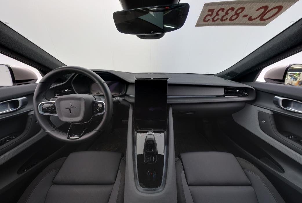 Polestar 2 2024