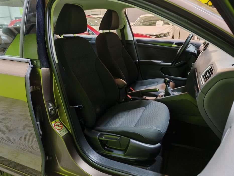 Volkswagen Jetta 2011