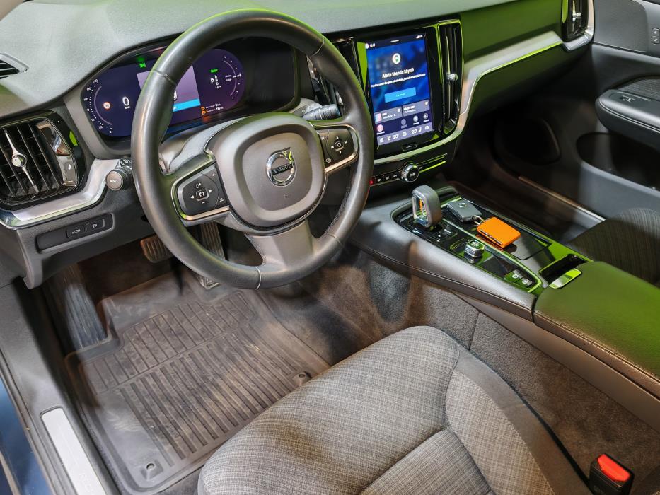 Volvo V60 2023