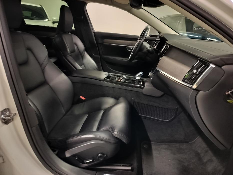 Volvo V90 2021