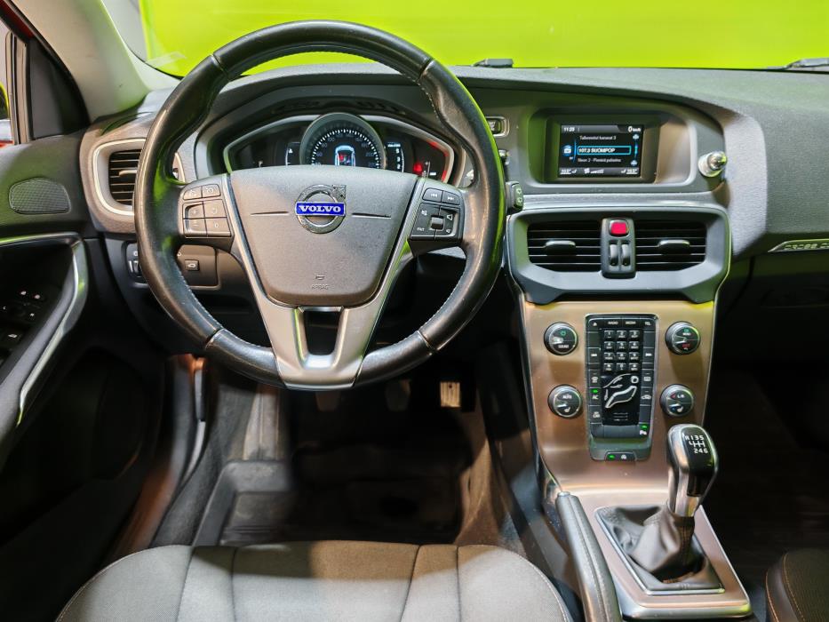 Volvo V40 Cross Country 2014