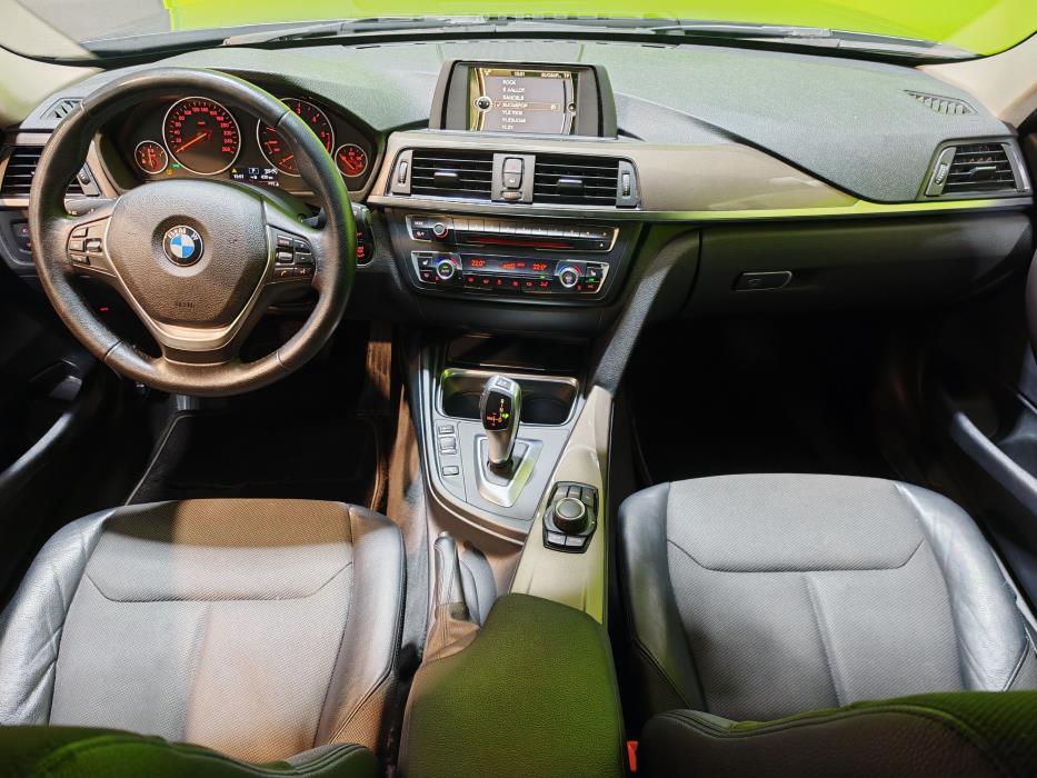BMW 318 2014