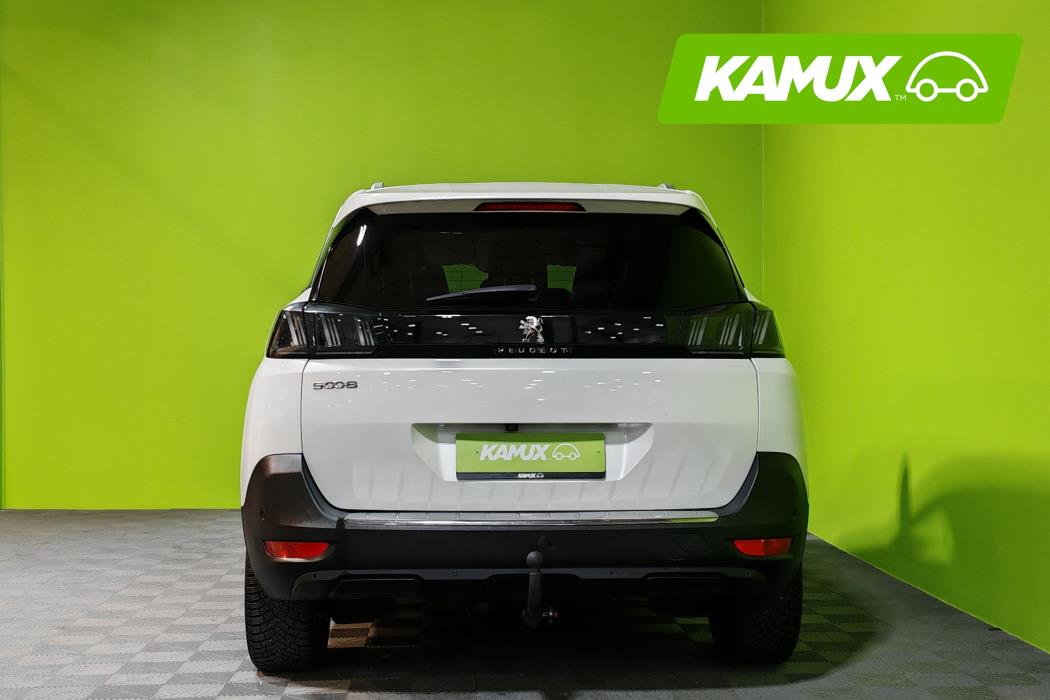 Peugeot 5008 2021