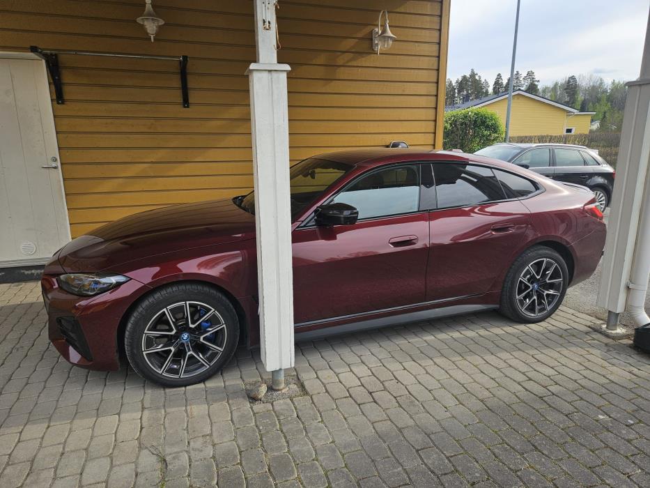 BMW i4 2024