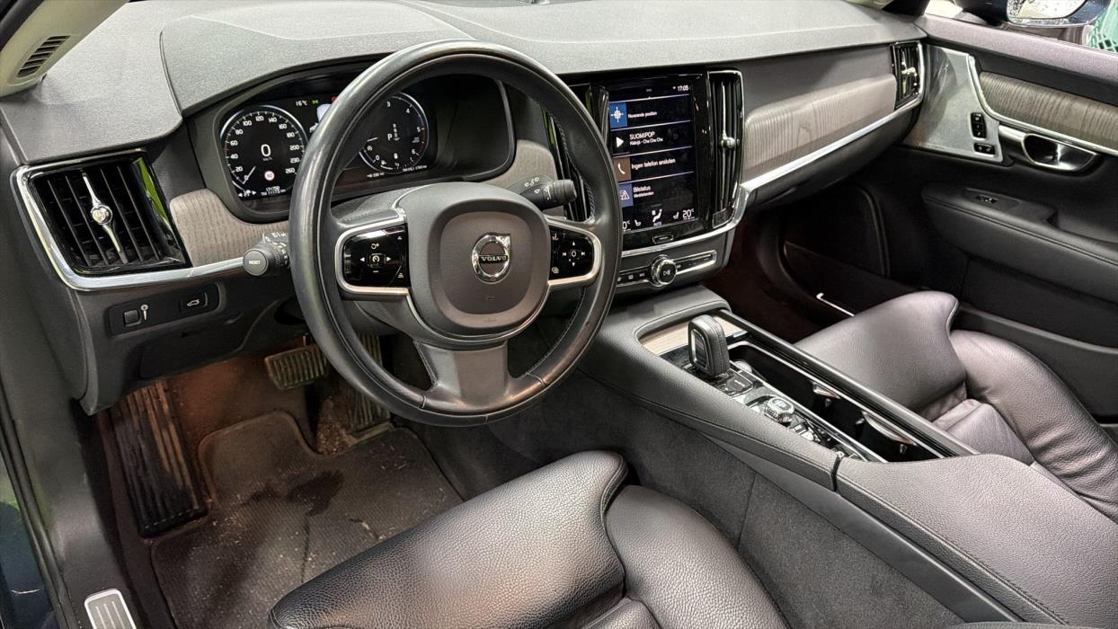 Volvo V90 Cross Country 2021