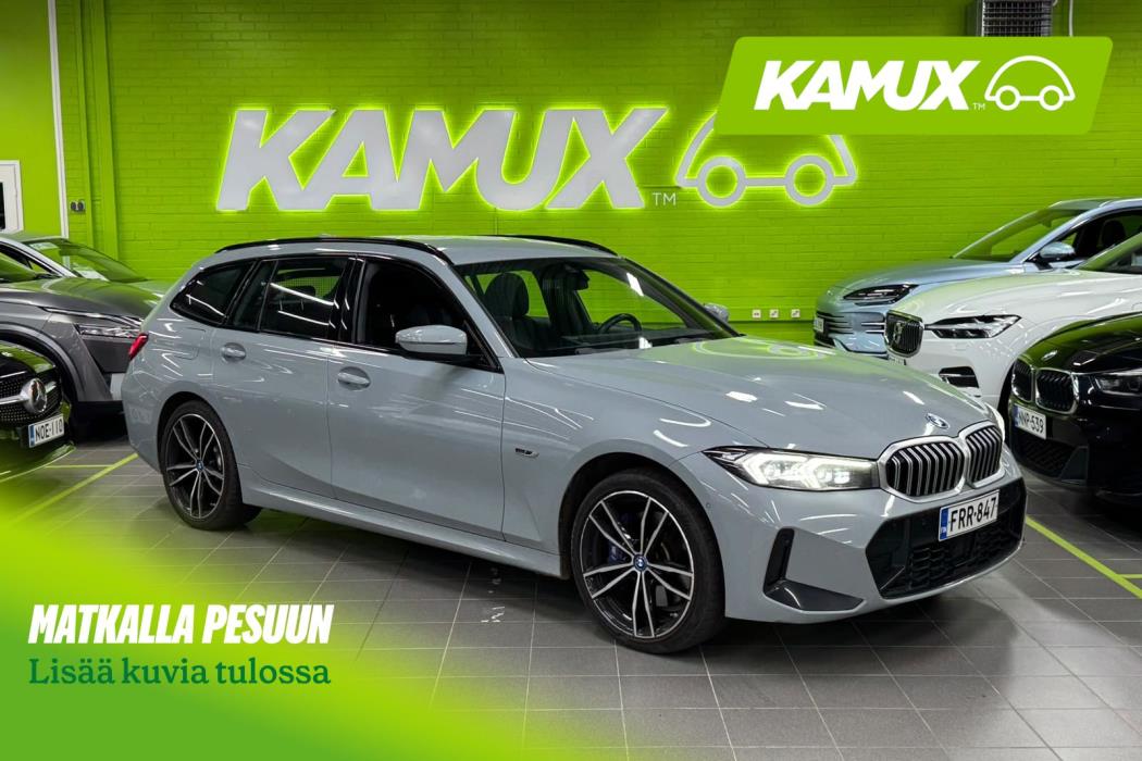 BMW 330 2023