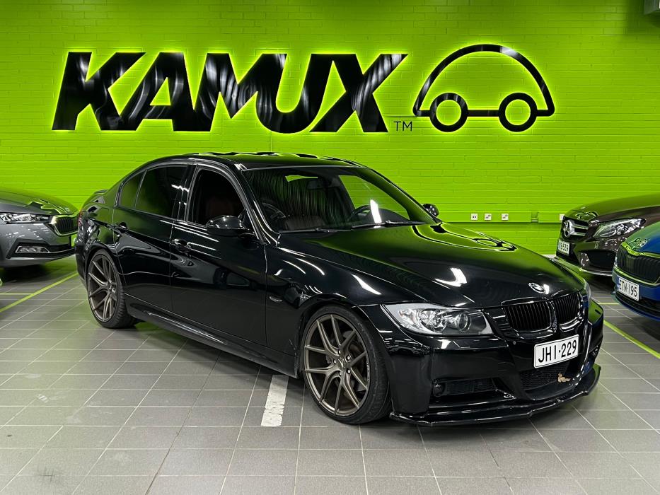 BMW 330 2008