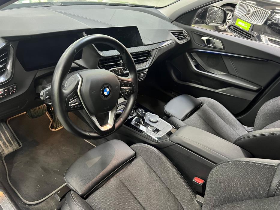 BMW 118 2021