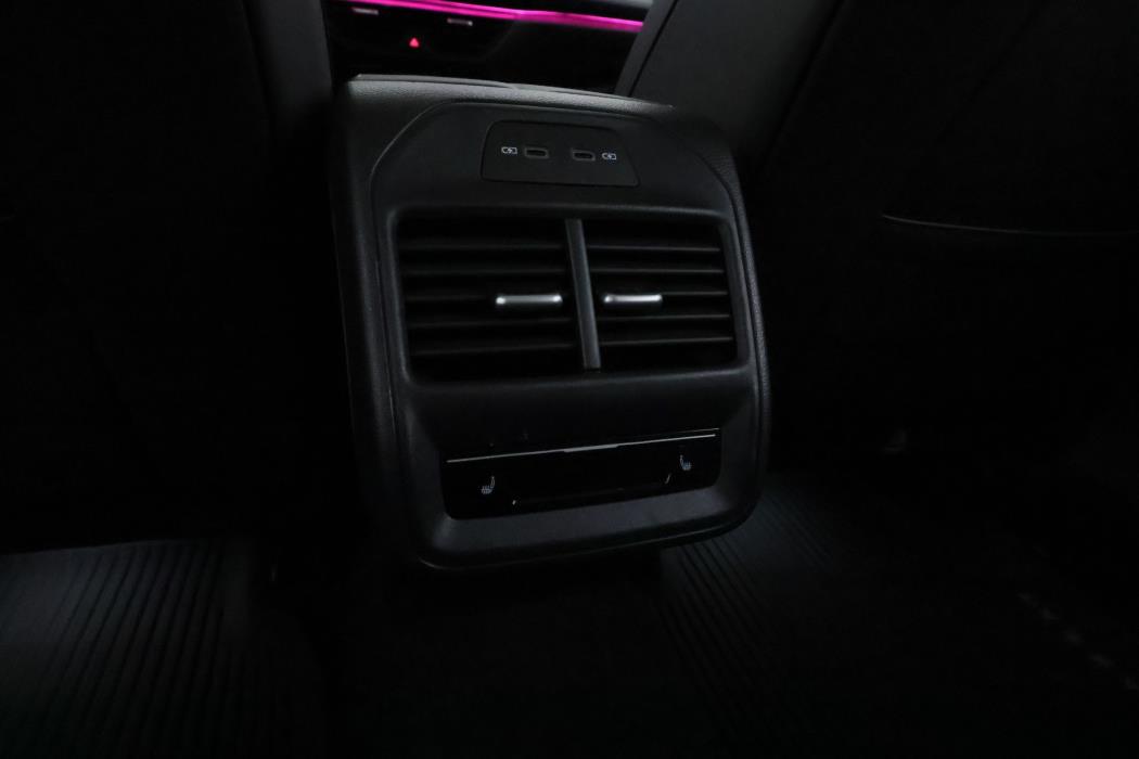 Volkswagen Passat 2025