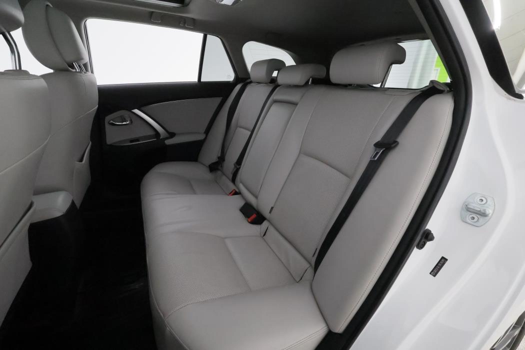Toyota Avensis 2013