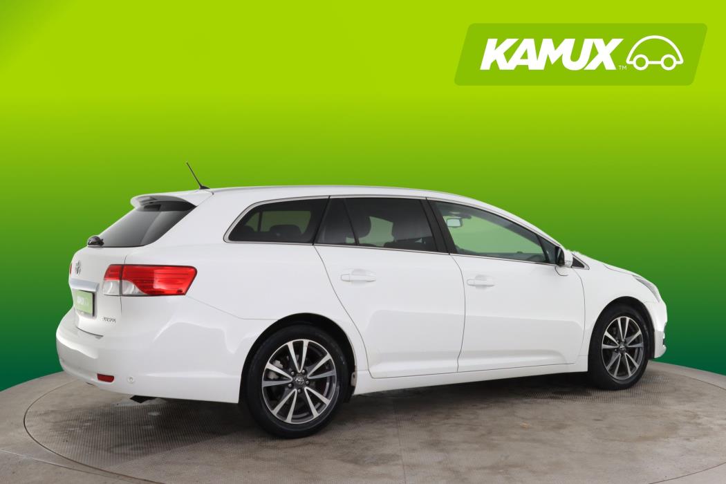 Toyota Avensis 2013
