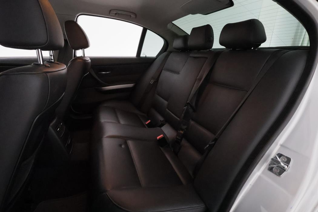 BMW 325 2006