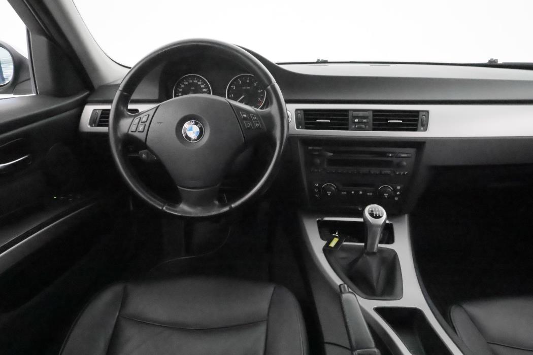 BMW 325 2006