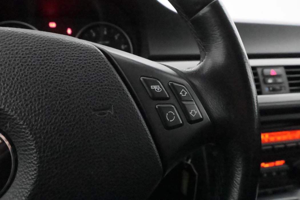 BMW 325 2006