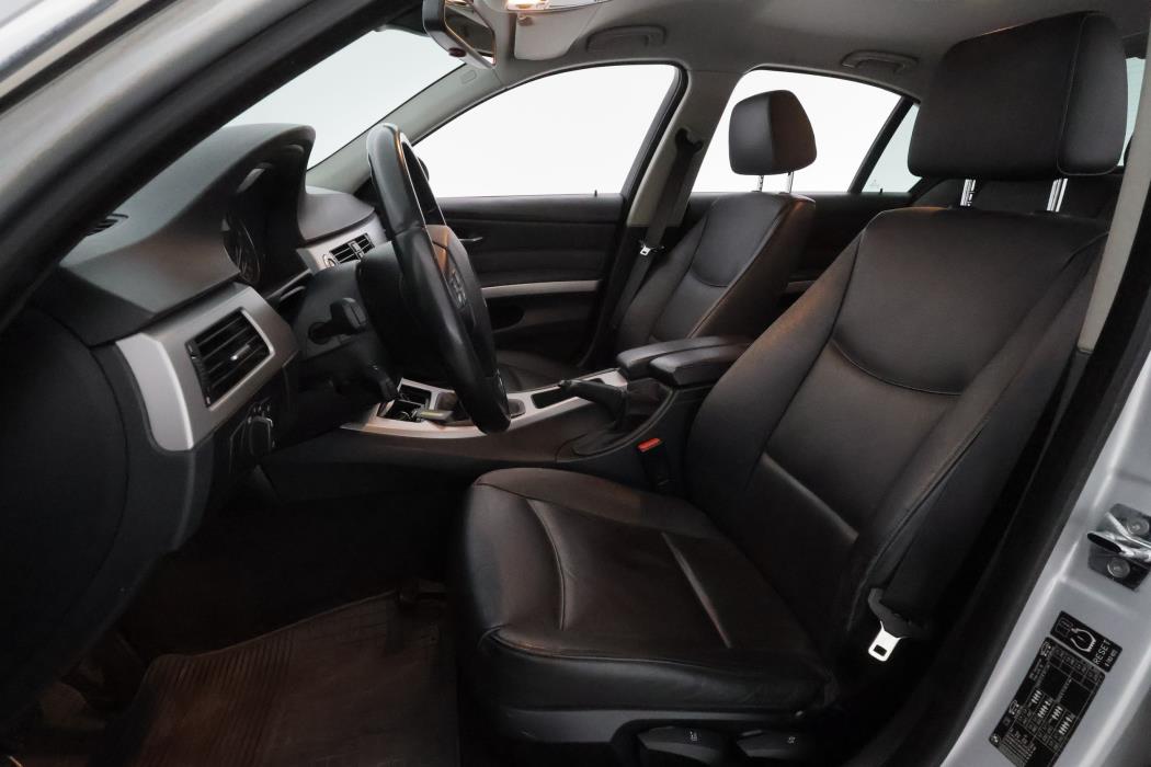 BMW 325 2006