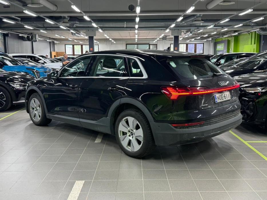 Audi e-tron 2022