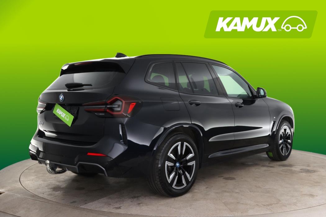 BMW iX3 2023