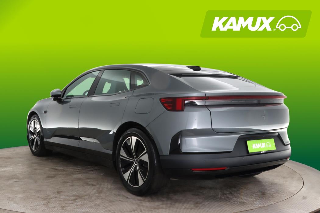 Polestar 4 2025