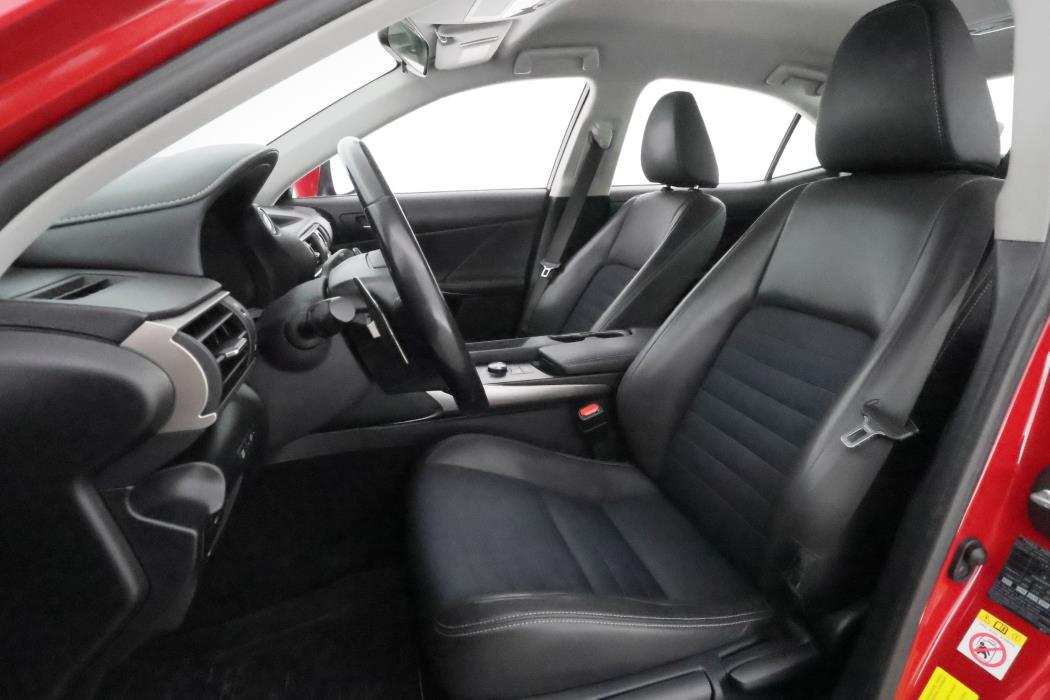 Lexus IS 2017