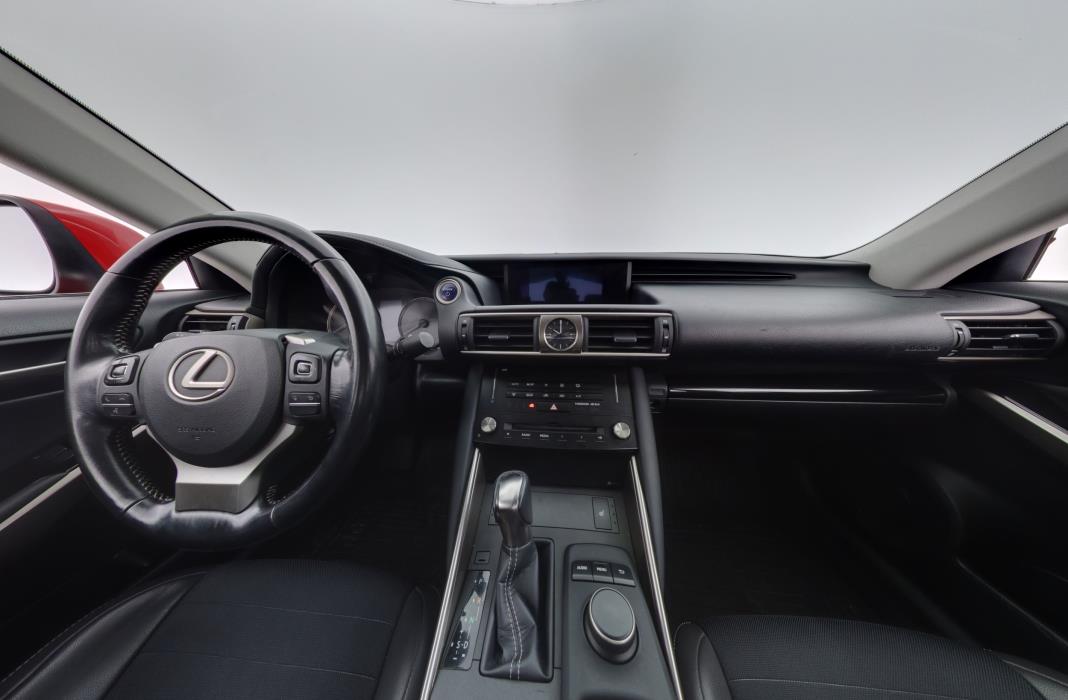 Lexus IS 2017