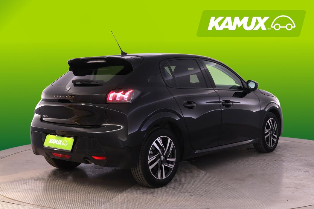 Peugeot 208 2021