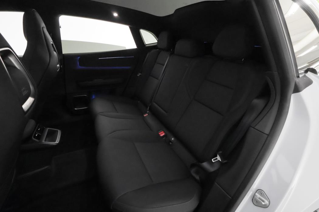 Polestar 4 2024