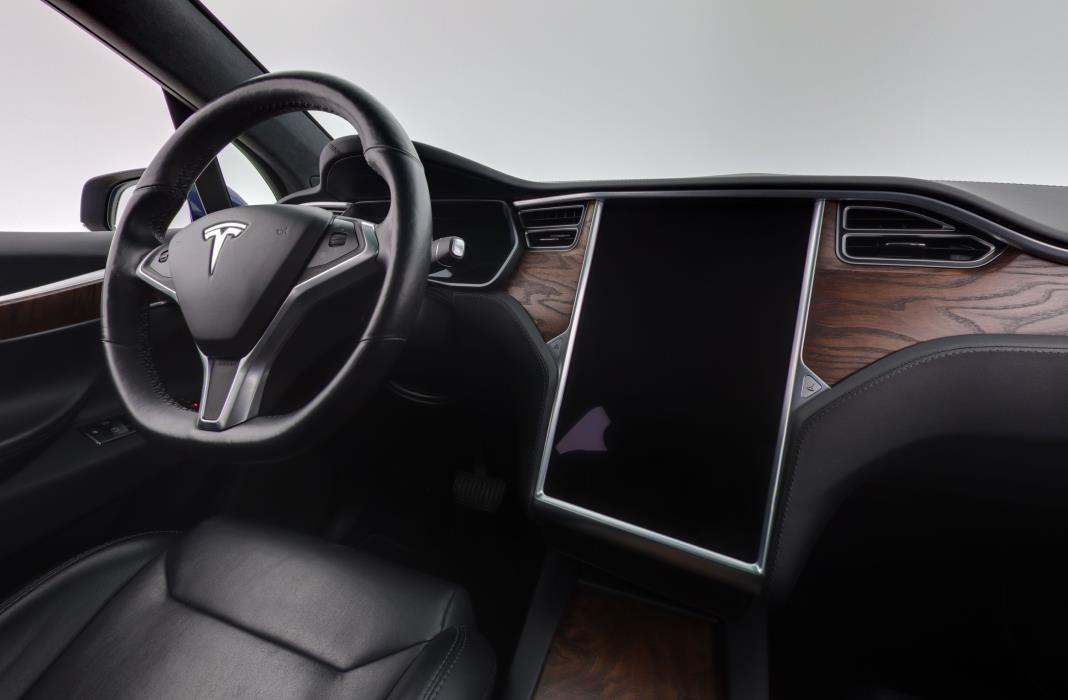 Tesla Model X 2018