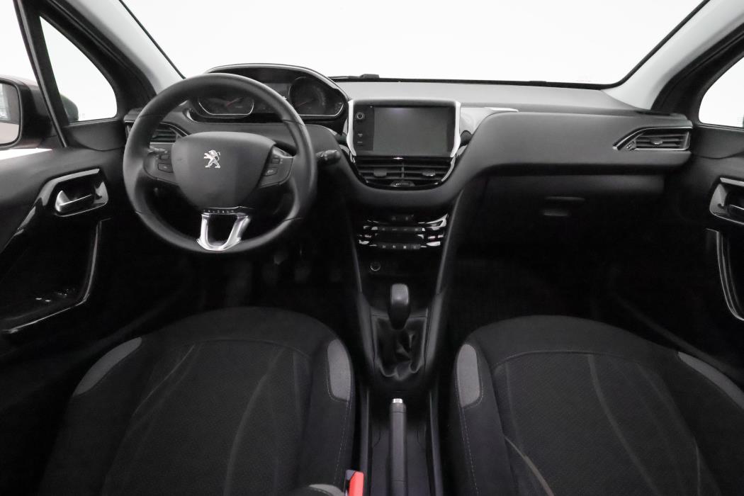 Peugeot 208 2014