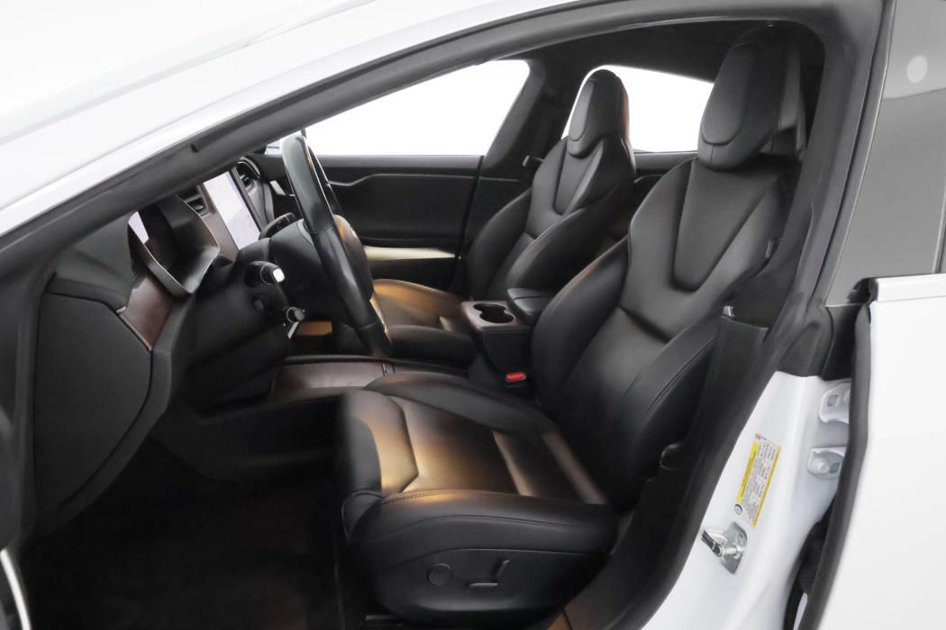 Tesla Model S 2020