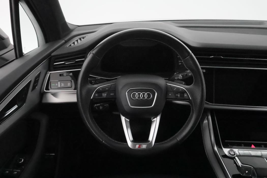 Audi Q7 2021