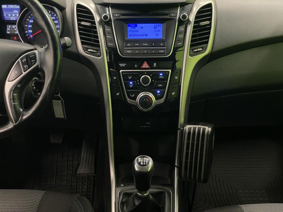 Hyundai i30 2016
