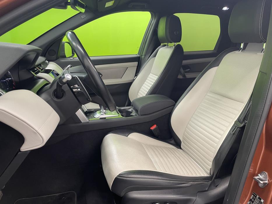 Land Rover Discovery Sport 2022