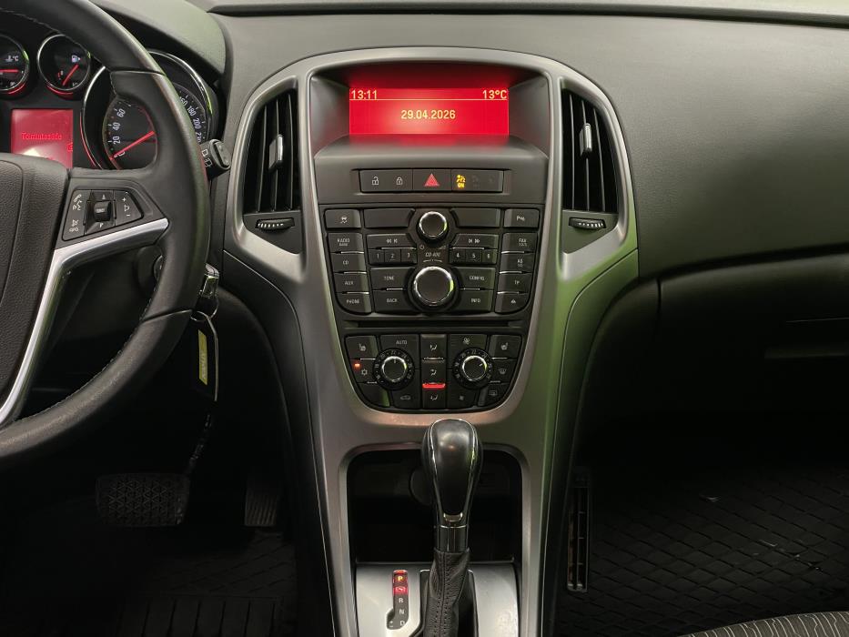 Opel Astra 2013