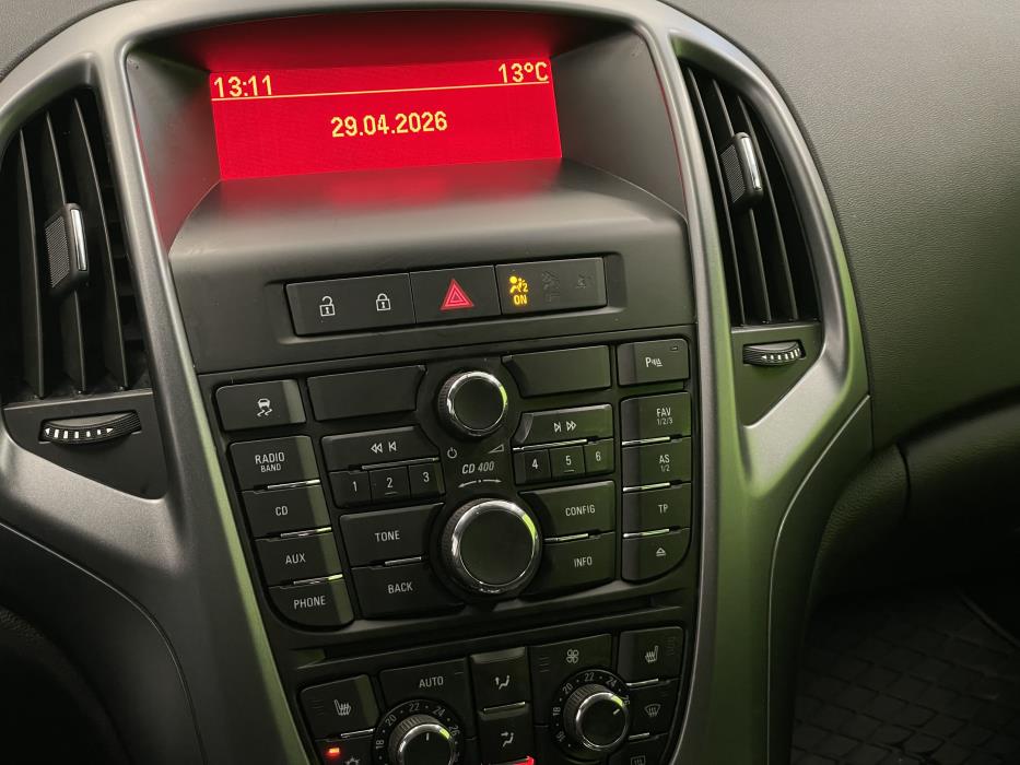 Opel Astra 2013