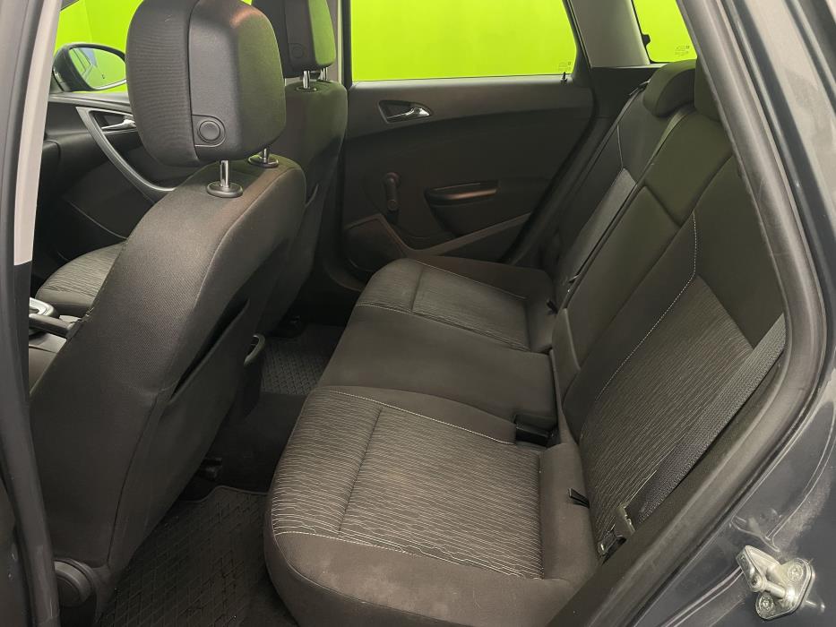Opel Astra 2013