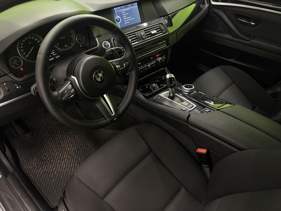 BMW 520 2010