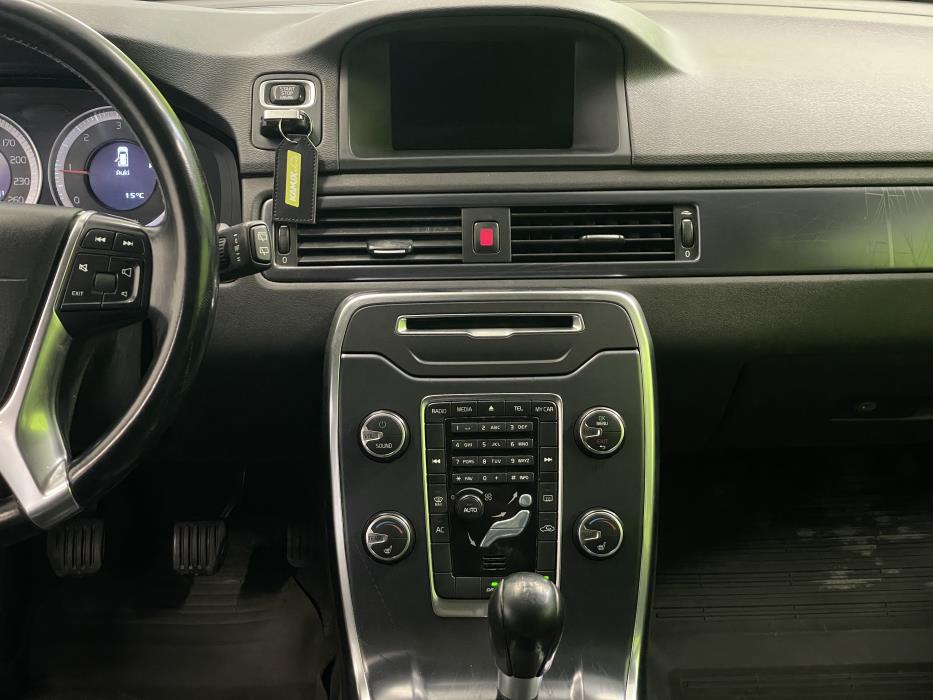 Volvo V70 2011