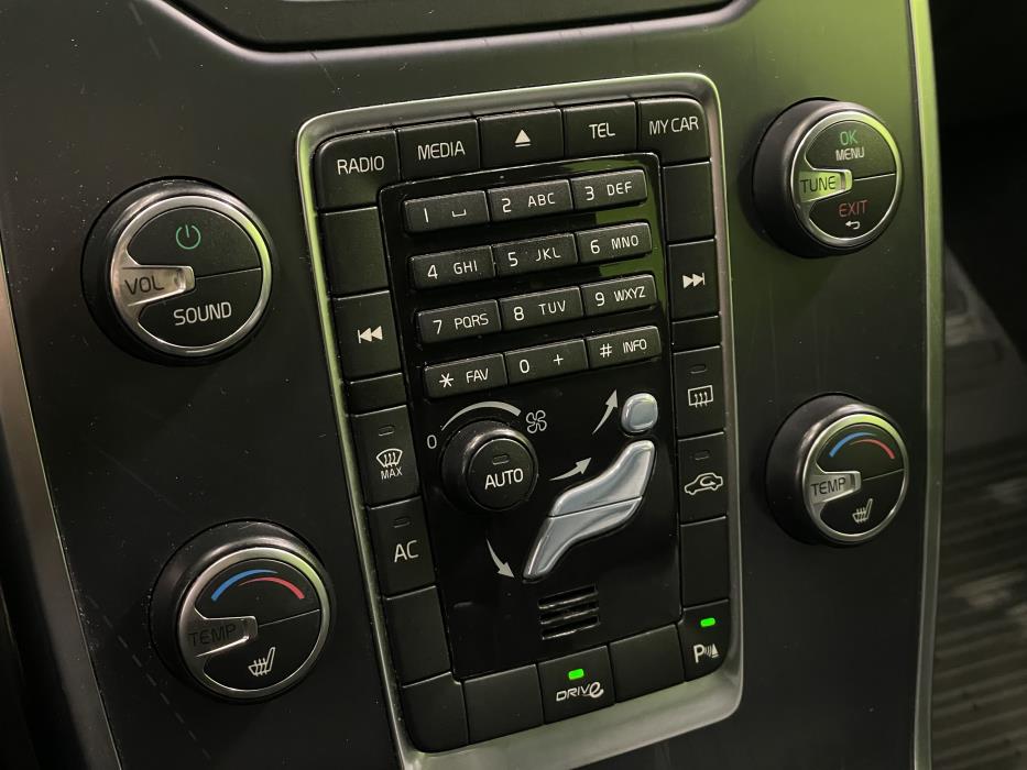 Volvo V70 2011