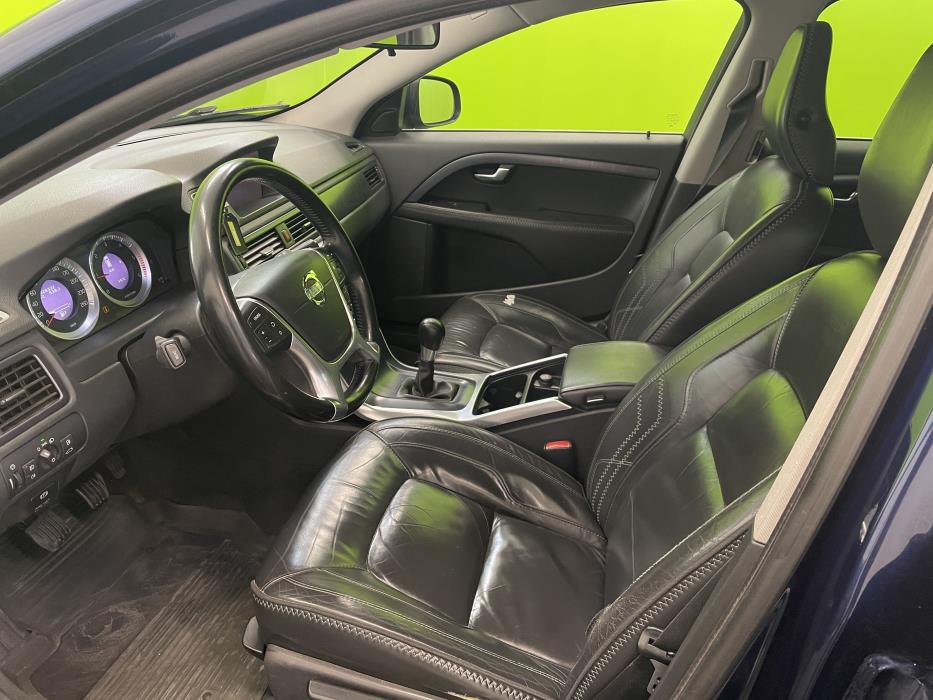 Volvo V70 2011