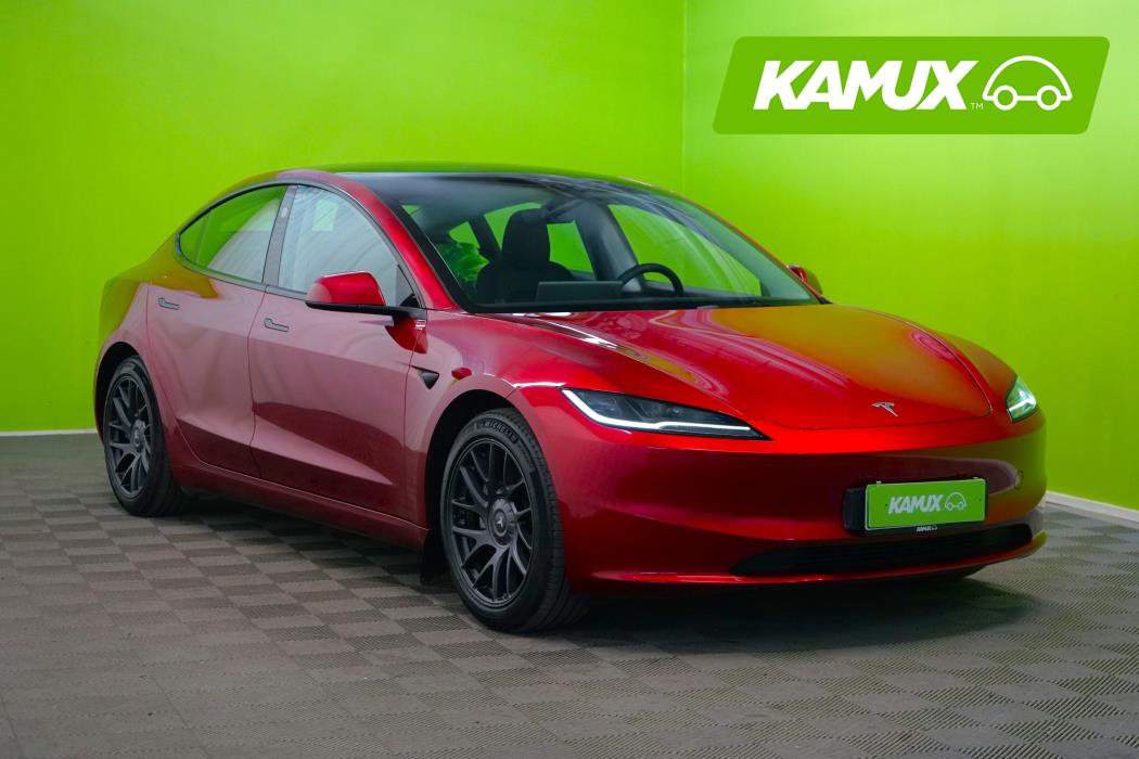 Tesla Model 3 2024