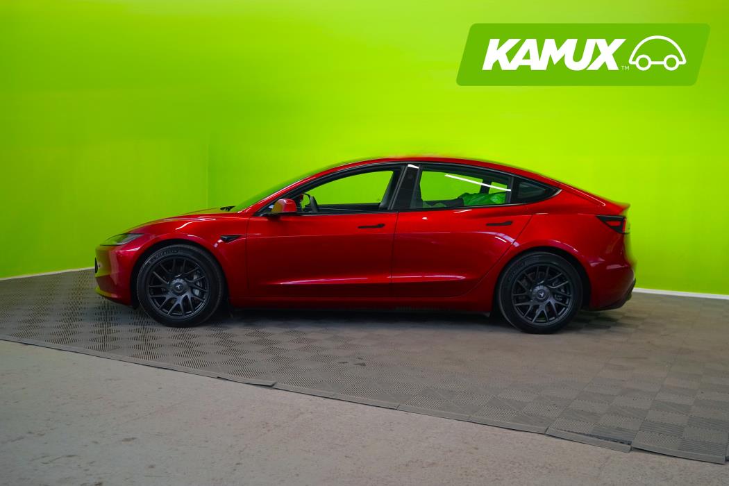 Tesla Model 3 2024