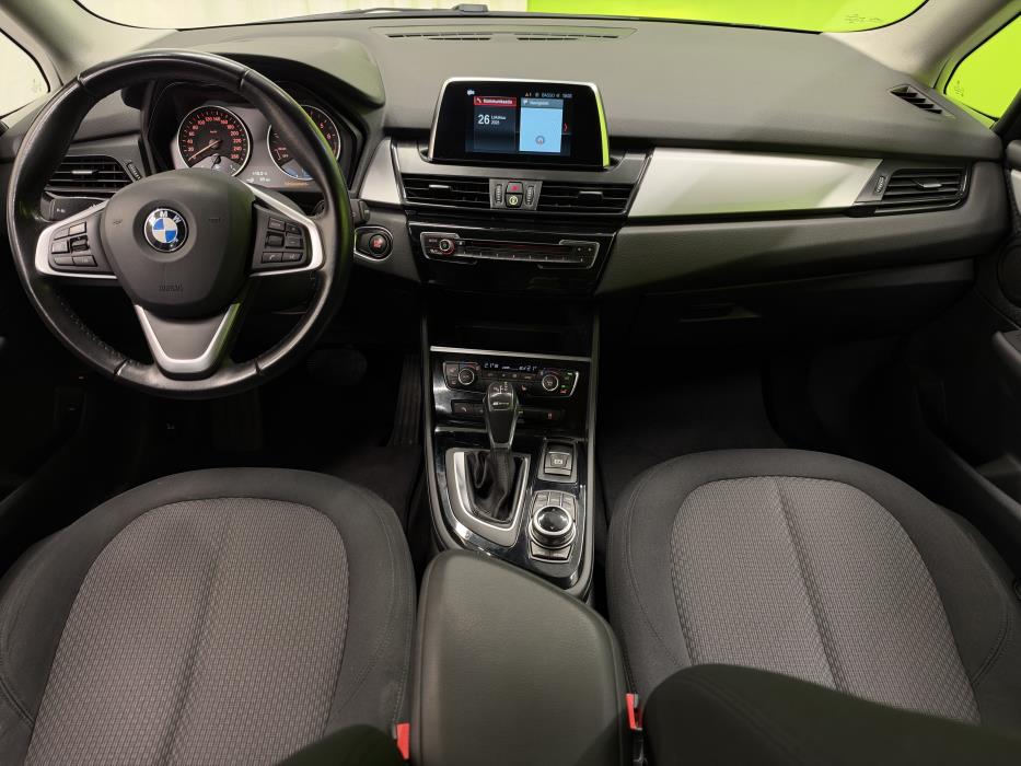 BMW 225 2017