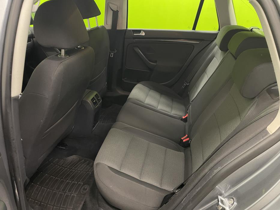 Volkswagen Golf 2011