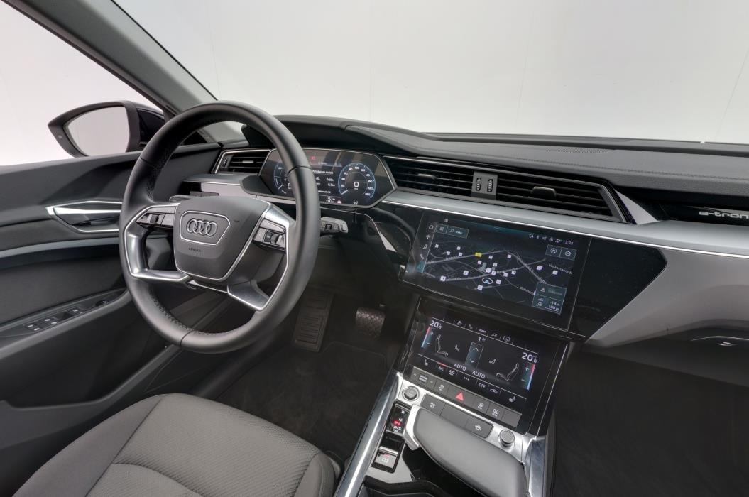 Audi e-tron 2023