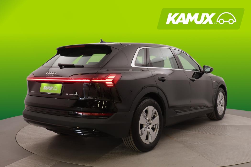 Audi e-tron 2023