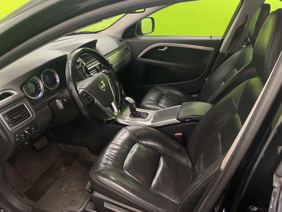 Volvo XC70 2012